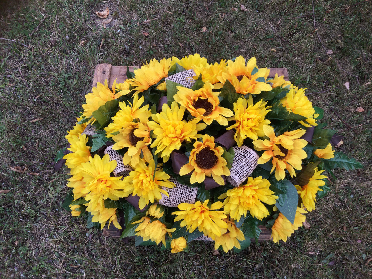 Sunflower, Chrysanthemum Cemetery Saddle, Memorial Flowers