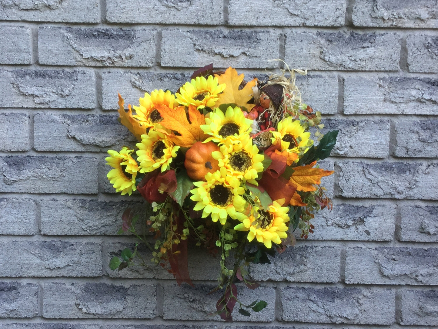 Front Door Decor, Artificial Fall Flower Decoration, Sunflower Wall Decor, Autumn Arrangement, Sunflowers and Scarecrow, Made in Canada