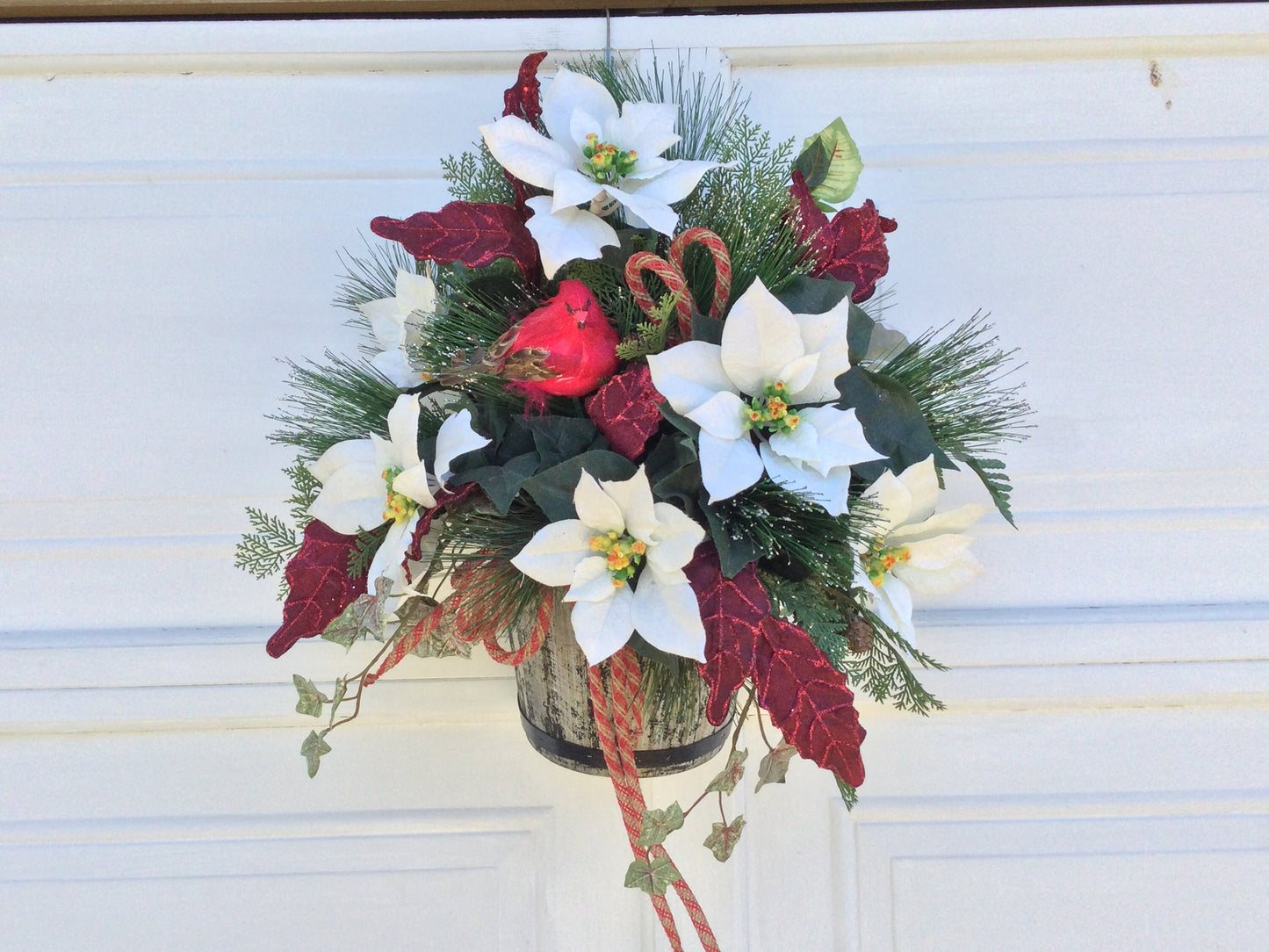Front Door Decor, Artificial Christmas Flower Decoration, Wall Decor, Christmas Arrangement, Poinsettias and Evergreens, Made in Canada