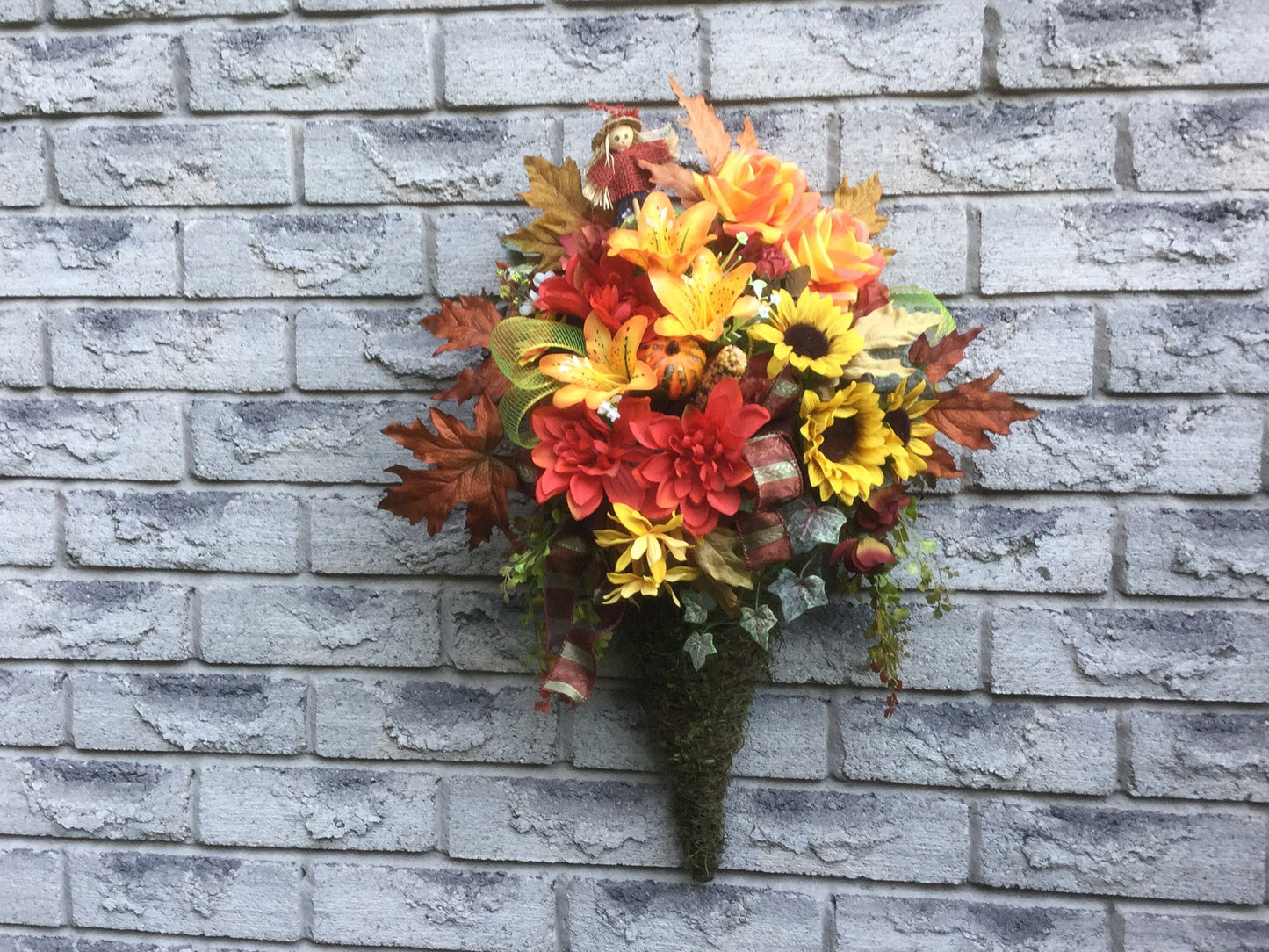 Front Door Decor, Artificial Fall Flower Decoration, Wall Decor, Autumn Arrangement, Sunflowers and Scarecrow, Made in Canada