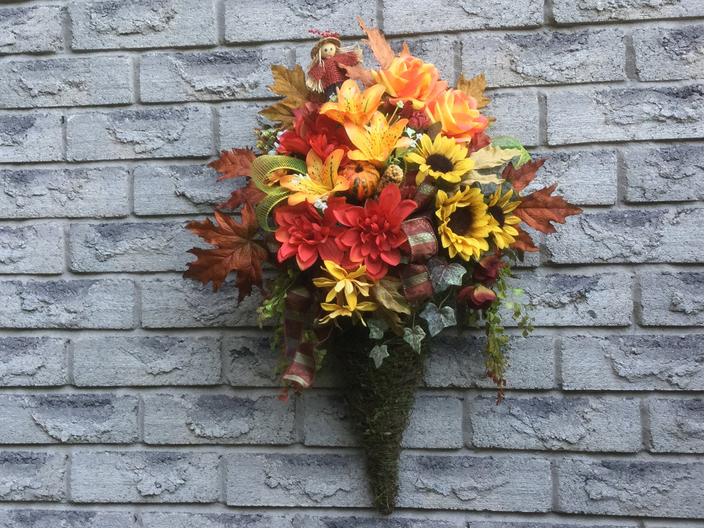 Front Door Decor, Artificial Fall Flower Decoration, Wall Decor, Autumn Arrangement, Sunflowers and Scarecrow, Made in Canada