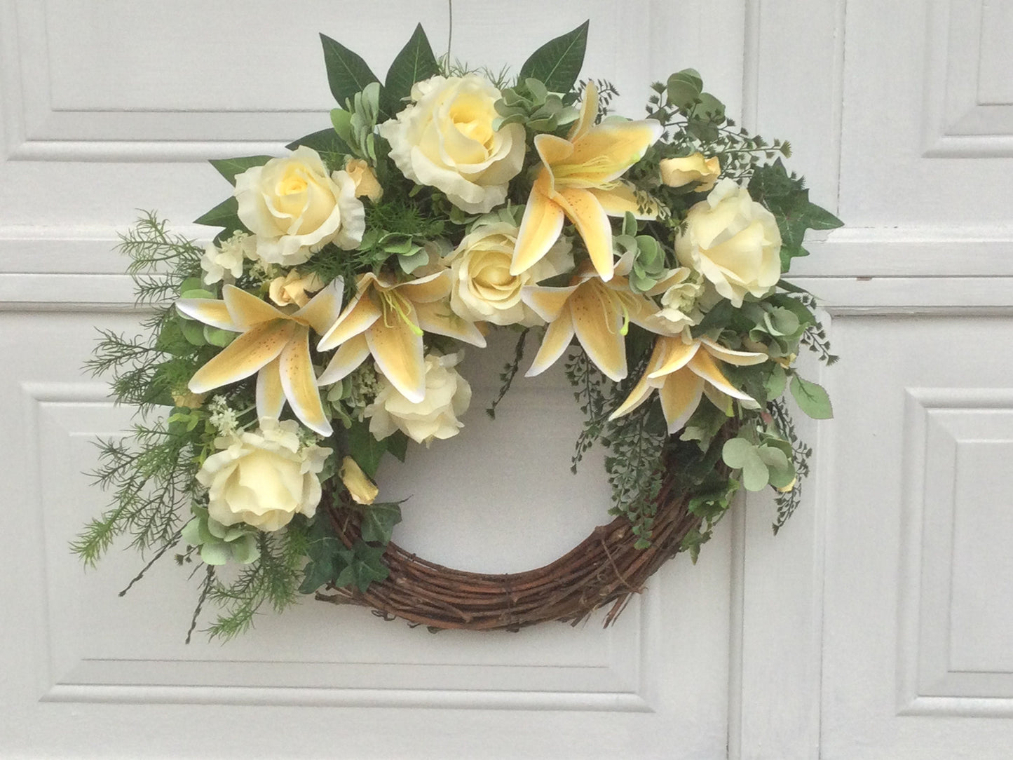 Summer Wreath, Yellow and White Floral Wreath, Front Door Wreath, Artificial Flower Wreath, Spring Wreath, Door Decoration, Made in Canada
